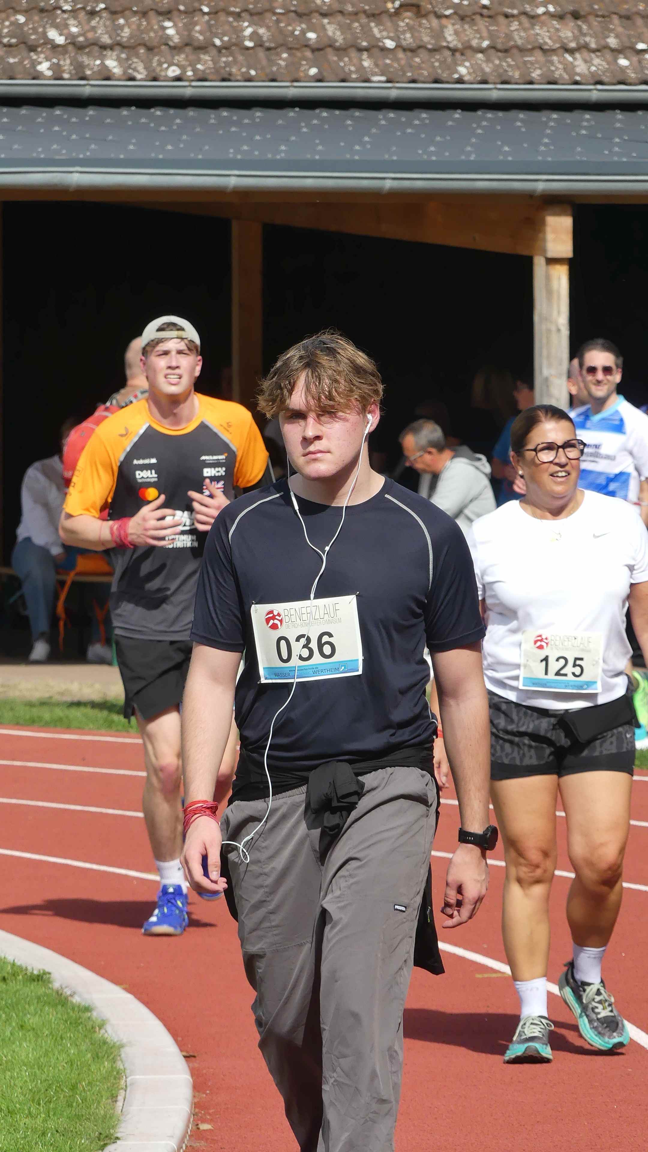 Bild vom 15. Benefizlauf im Jahr 2025. Dies ist das 283. Bild.